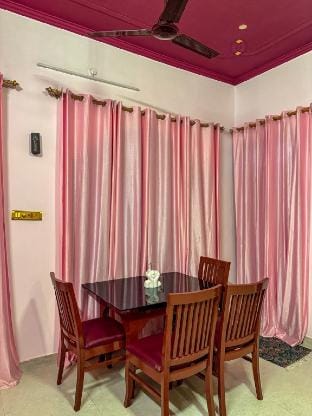 Gharaana - 1BHK Apartment (10 min away Ram Mandir) Vacation rental in Uttar Pradesh