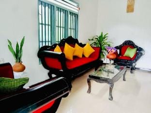 RK Smiley House Vacation rental in Southern Province
