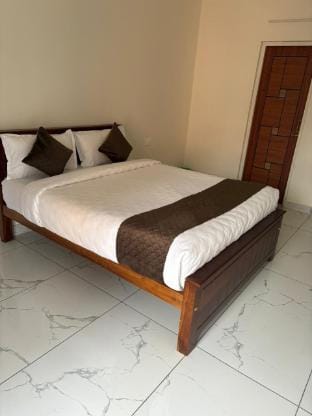 Bbr Holiday Residency Vacation rental in Ooty
