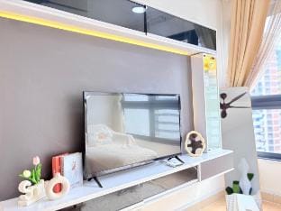 Signature 4R 12 Pax KL City @ M Vertica E.06.04 Vacation rental in Federal Territory of Kuala Lumpur