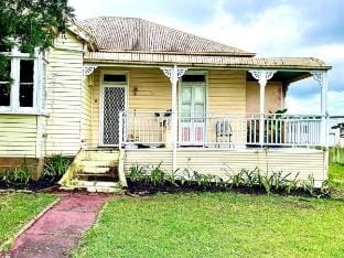 Taree CBD cottage unit 1 Vacation rental in Taree