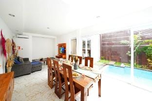 3BR Luxury Private Pool Villa near Mertasari Beach Vacation rental in Denpasar