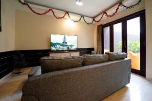 6 Bedroom Twin Villa w/ Private Pool in West Sanur Vacation rental in Denpasar