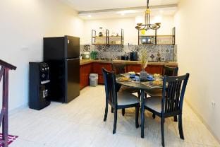 3 Bedroom Villa with Pool - Casa Del Lago Vacation rental in Denpasar