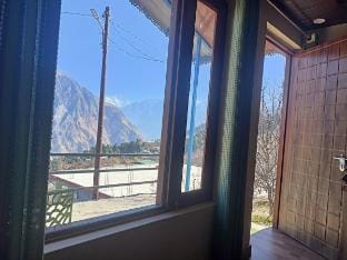Mountain View Room with Balcony & Garden Vacation rental in Uttarakhand