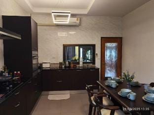 Modern style house in Chiang Mai city, near the airport. Vacation rental in Chiang Mai