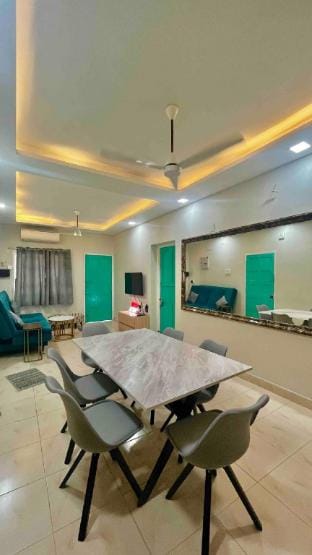 Teal Doors - 2 bhk superbly furnished Vacation rental in Chennai