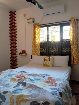 Full Home 6.5BHK |Private Terrace |1.2 km WhiteTown Vacation rental in Puducherry