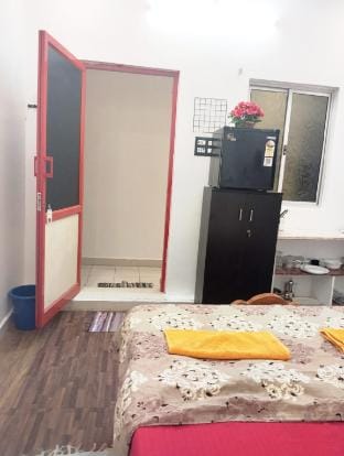 Stylish Room 1.2 km WhiteTown | Kitchenette Vacation rental in Puducherry