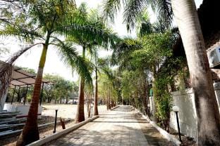 Dessiterra farms Vacation rental in Maharashtra