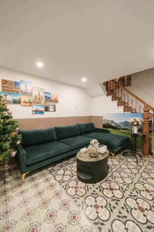 6BR Apt/Big Group/Center Old Quarter/Walk to lake Vacation rental in Hanoi
