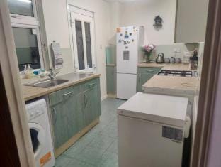 Peterborough Nice House with garden free parking Vacation rental in Huntingdonshire District