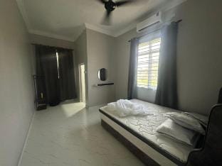 Papena stays Jeram Family Bungalow Vacation rental in Terengganu, Malaysia