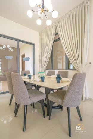 08 Regalia Park @ Forest City/4Bedroom/8 Pax Vacation rental in Johor