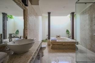 Uluwatu Ray Villa – Private 3BR, GWK, Jimbaran Villa in Bali