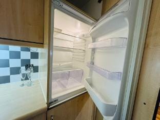 2BR Canary Wharf Apartment with Private Garden Vacation rental in London Borough of Lewisham