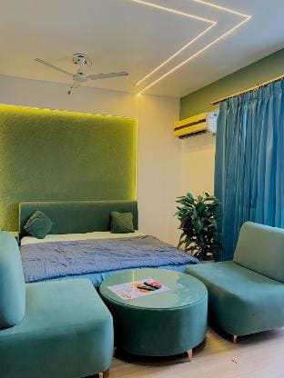 Momento Stay Inn By DLF My Pad, Lucknow Vacation rental in Lucknow