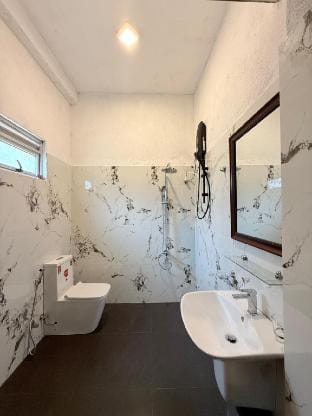 3BR Villa with AC | Walk to Kabalana Surf Beach Vacation rental in Ahangama