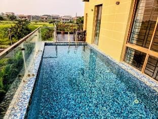 MeerahMahal || Entire Luxurious Aqua Golf Villa -32 Vacation rental in Kolkata