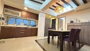 101 |Family Room | 3 Bedrooms, 2 Bathrooms | One airport transfer included with a 3-night stay Vacation rental in Taipei City