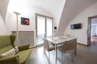 Corte dei Nespoli, Historical building with parkin Vacation rental in Acireale