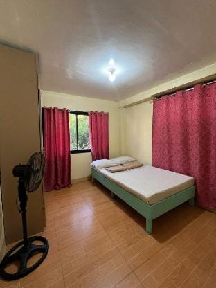 3 Bedrooms Upper Gen Luna-Benedict’s House Vacation rental in Baguio