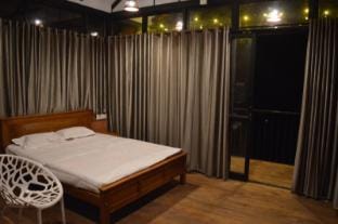 Waterfall View Stay Near Chappanthotam Waterfalls Vacation rental in Kerala
