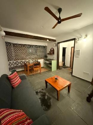 Cozy 1 bhk in Malleswaram-Couple friendly Vacation rental in Bengaluru
