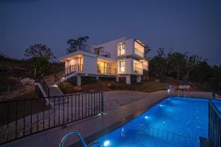 Private Infinity Pool Villa near Vagamon Vacation rental in Kerala