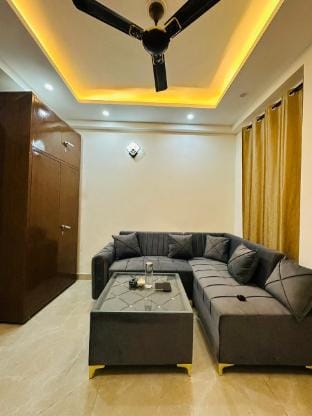 MM Luxe Homes " 1 BHK Apartment" Vacation rental in New Delhi