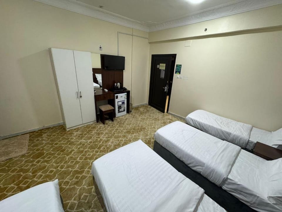 نزل رائد وان 1 Hostel in Medina