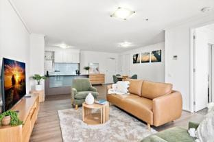 Stylish Southbank Apartment with On-Site Parking Vacation rental in Southbank