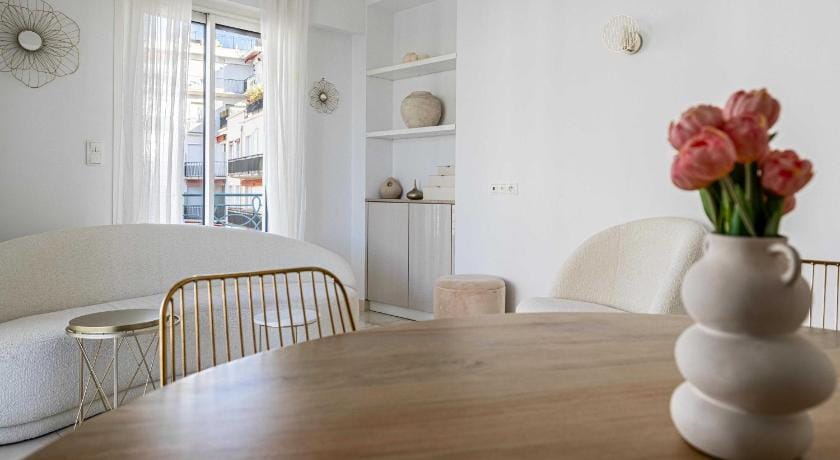 Splendid apartment a-c 2BR-4P - Sea View Hotel in Cannes