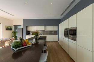Summer Estate, Beachfront, Sunset, BF, Staff, Chef Villa in Khok Kloi