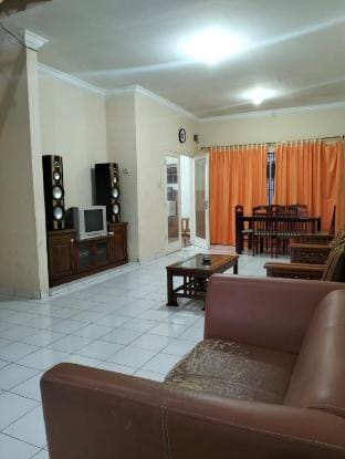 VILLA HIGHLAND BERASTAGI BLOK 8B Villa in Indonesia