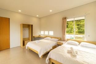 New Villa w Private Pool on Dago - Family Only 3BR Villa in Lembang