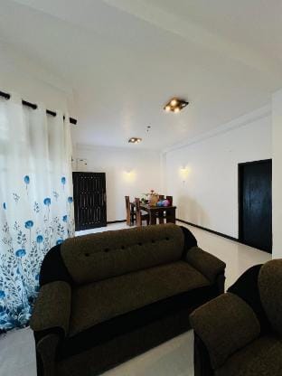 LORA VILLA Mirissa Villa in Mirissa