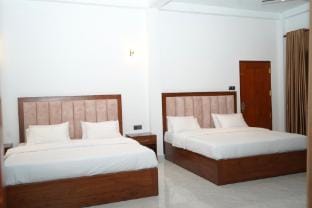 Urban Lagoon  Villa in Galle