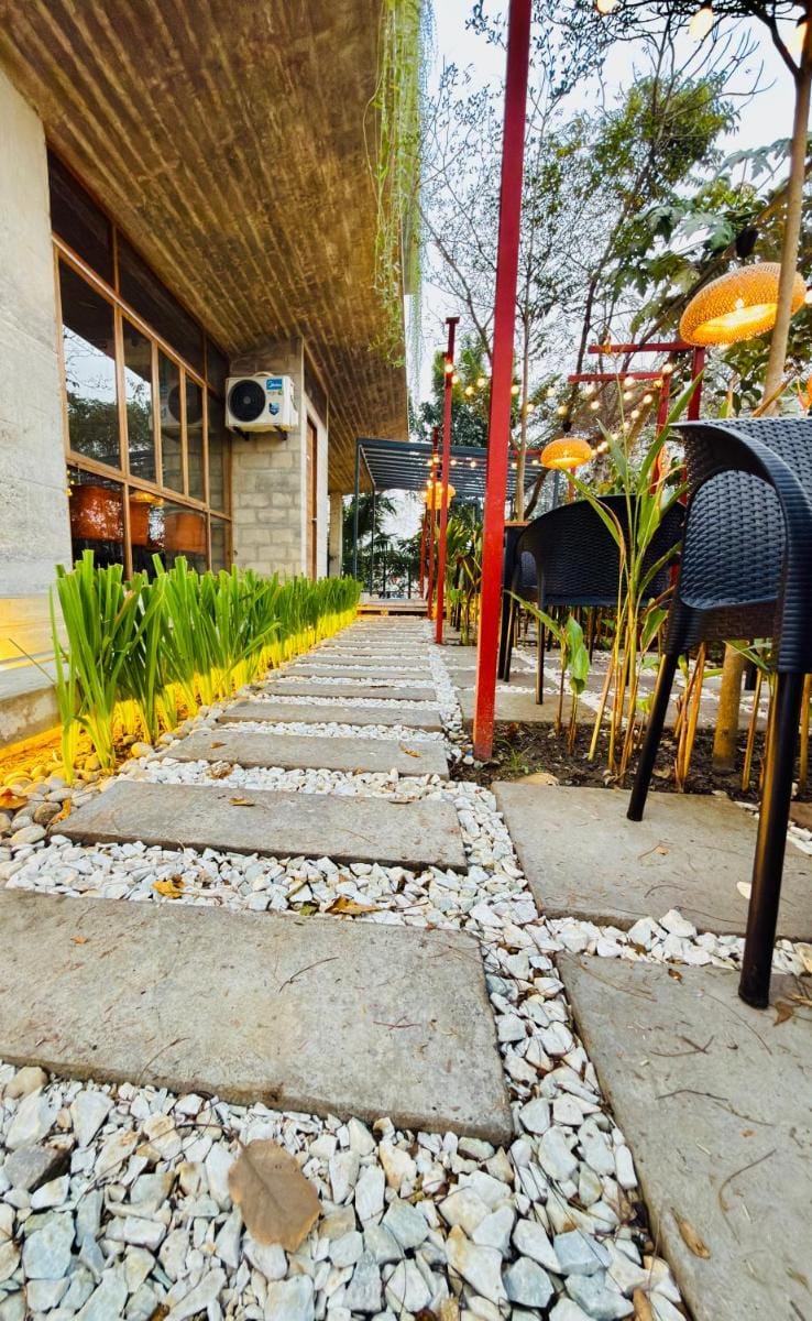 PRIVEE - Previous Resort & Restaurant Hotel in Dhaka