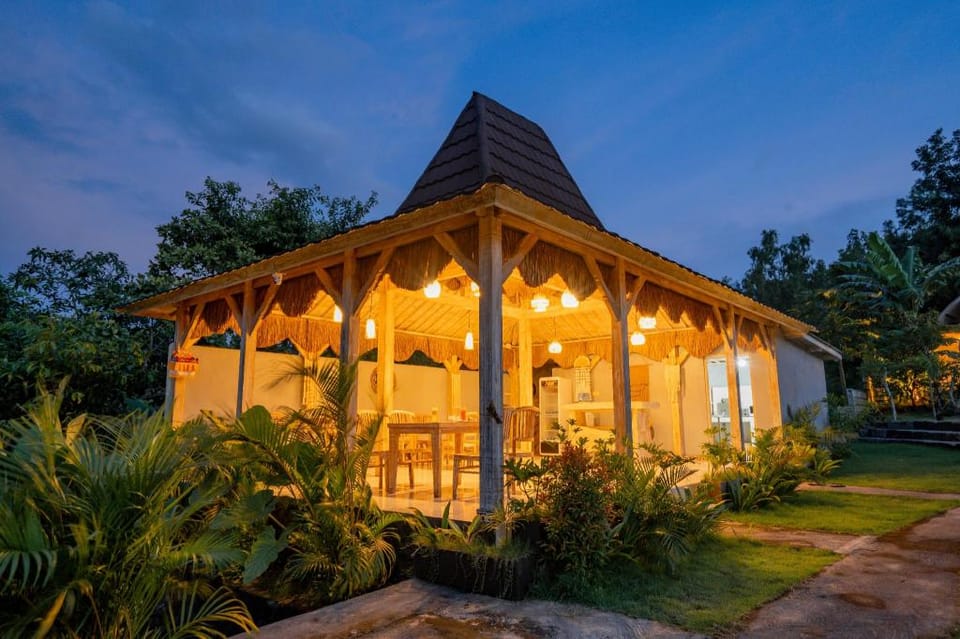 Ratna's Green Hill Penida by Bali Cabin Bed and Breakfast in Nusapenida