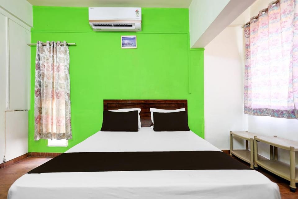 Hotel O Om Yatri Own Lodging Hotel in Maharashtra
