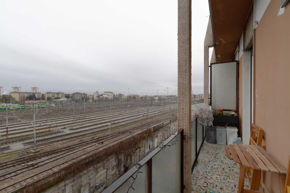 1BDR/4P apartment near the central station Inn in Milan