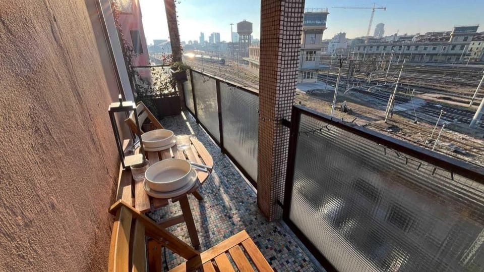 1BDR/4P apartment near the central station Inn in Milan