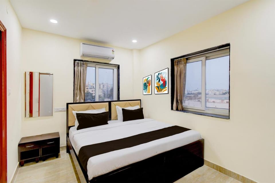 Hotel O Aura Hotel in Hyderabad