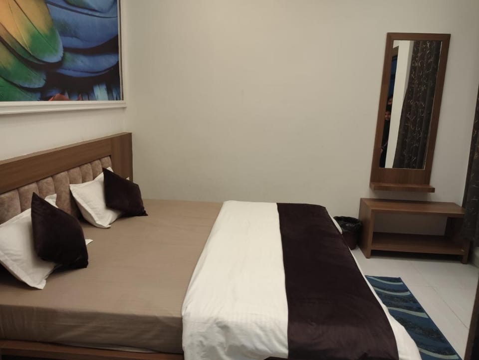 Shri Ramya Dham Bed and Breakfast in Uttar Pradesh