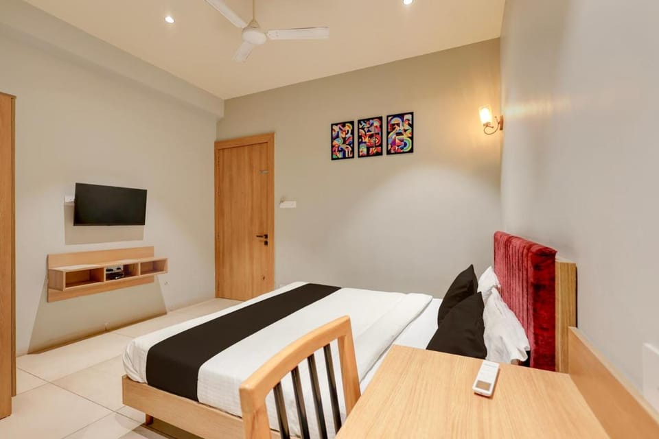 Super Townhouse Nagthane Satara Formerly Matoshree Palace Hotel in Maharashtra