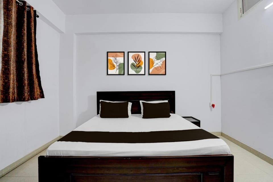 Hotel O Point Co2 Resto& Lodge Hotel in Uttar Pradesh