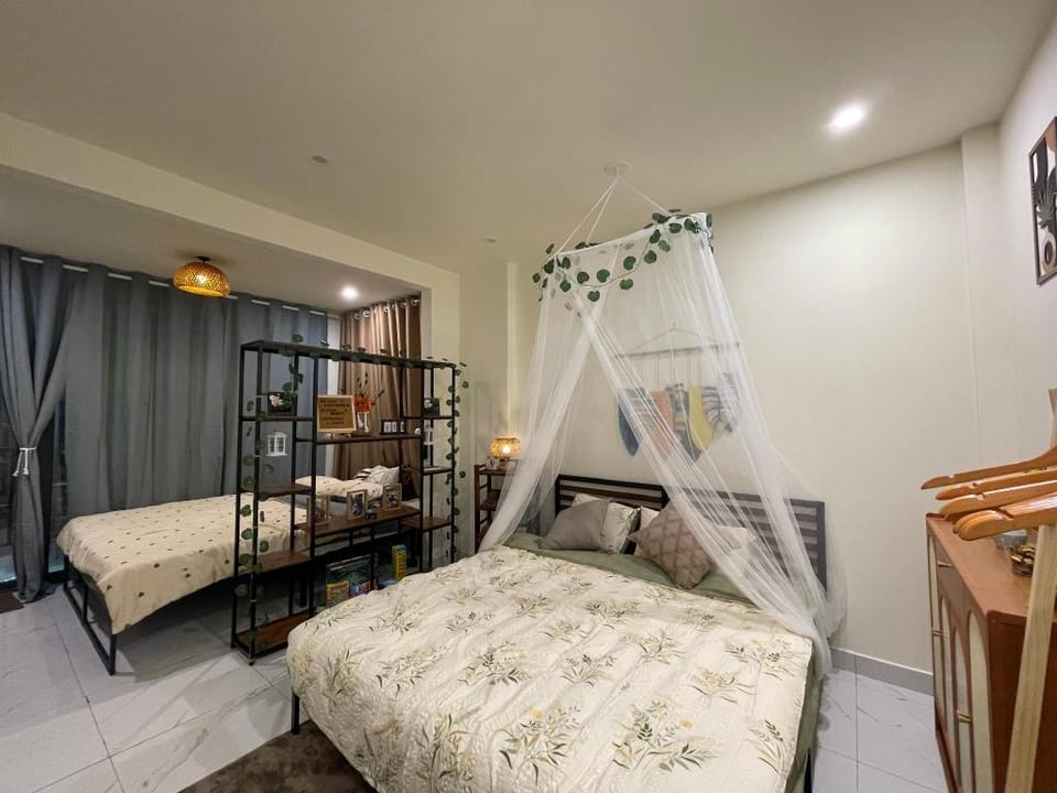 Filipino–Vietnamese B&B Room w/ Breakfast Hotel in Laos