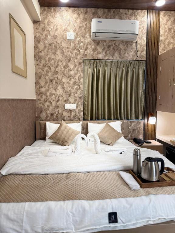 Hotel Grant Heights Hotel in Bhubaneswar