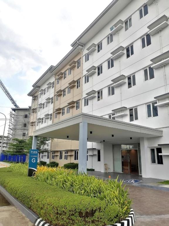 SMDC Park Residences Hotel in Santa Rosa